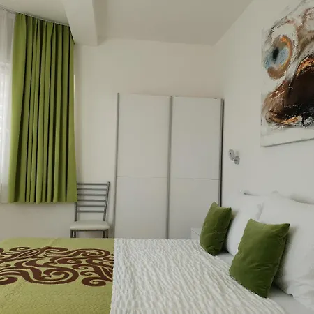 Bila Apartamento Podstrana